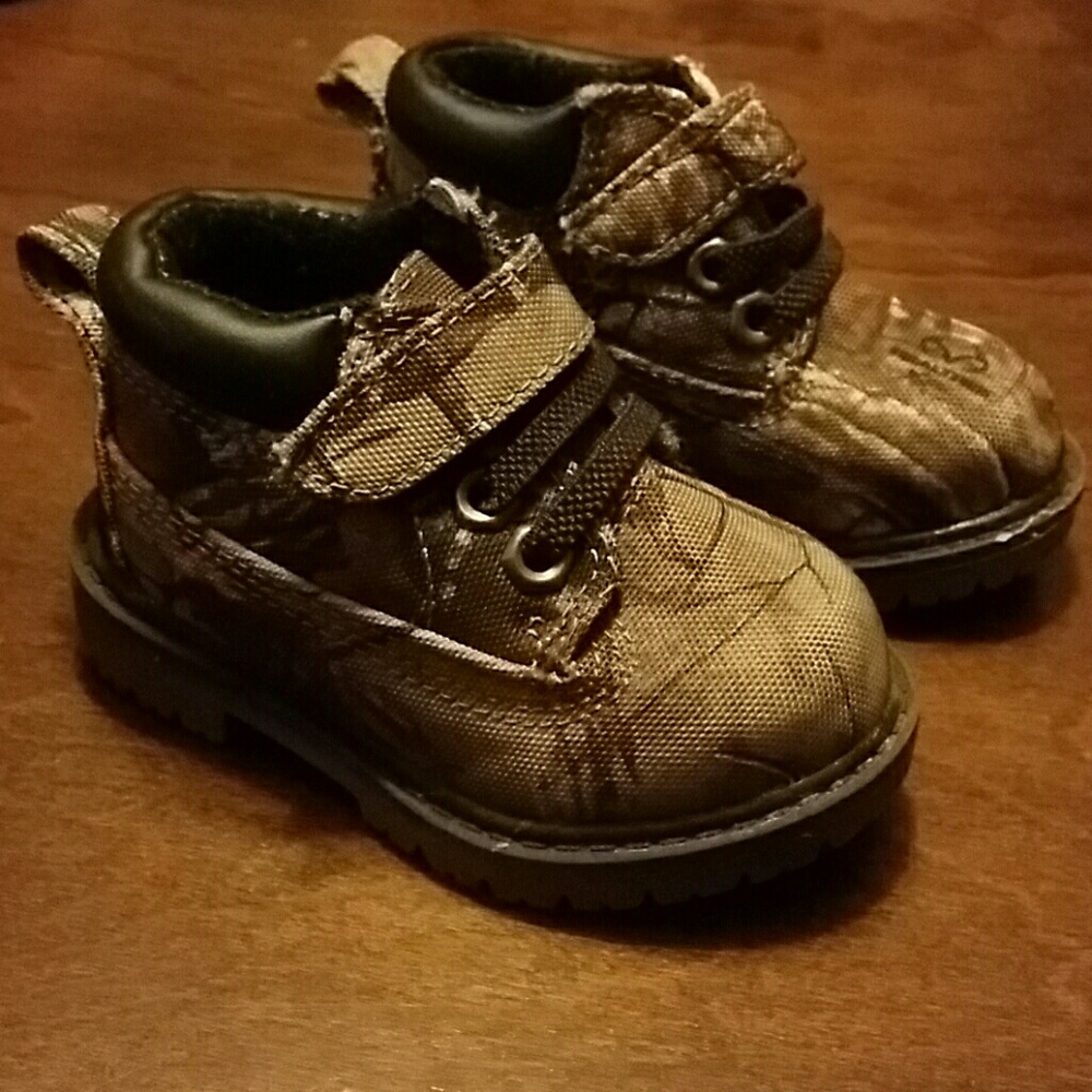 Toddler shoes